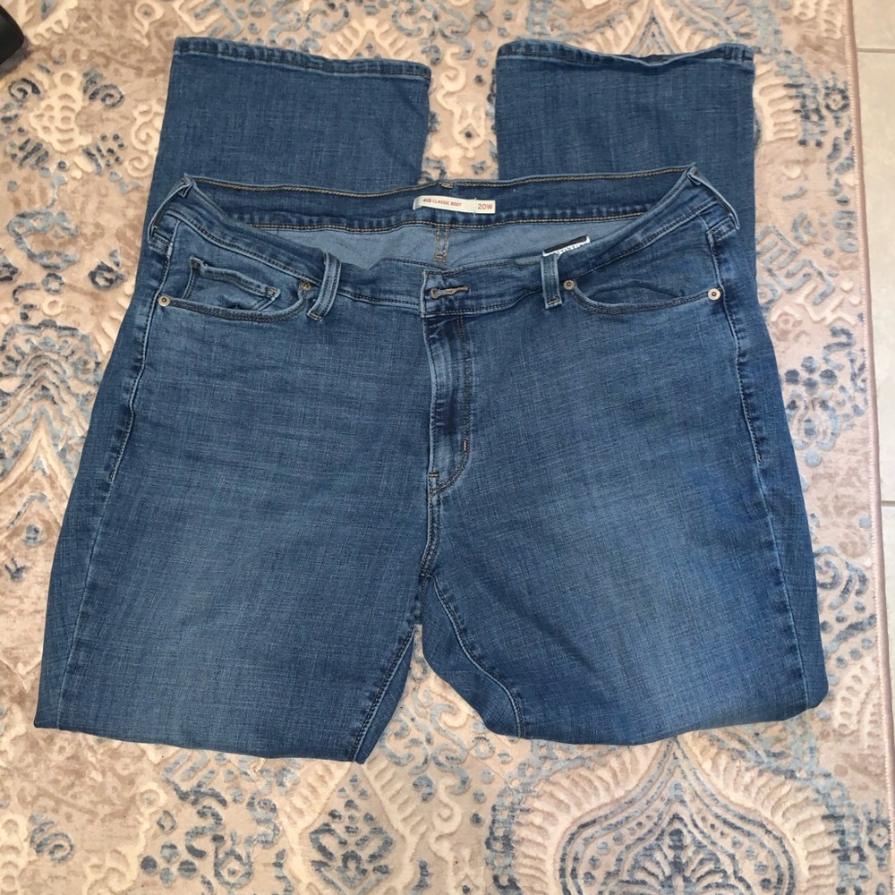 Levi’s women’s plus jeans